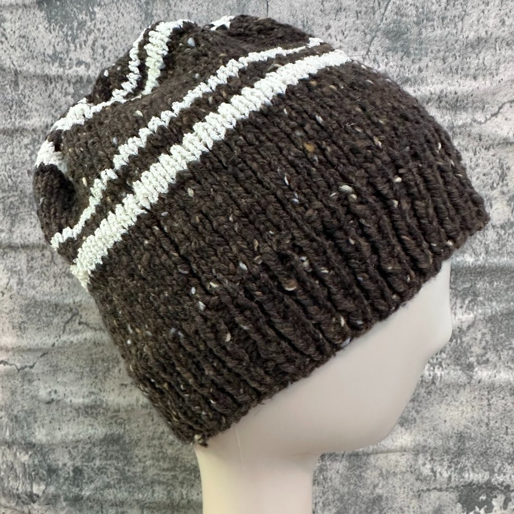 VINTAGE VIBES! HAND-KNIT BEANIE FROM LONDON STREET MARKET